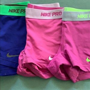 BUNDLE OF NIKE PROS